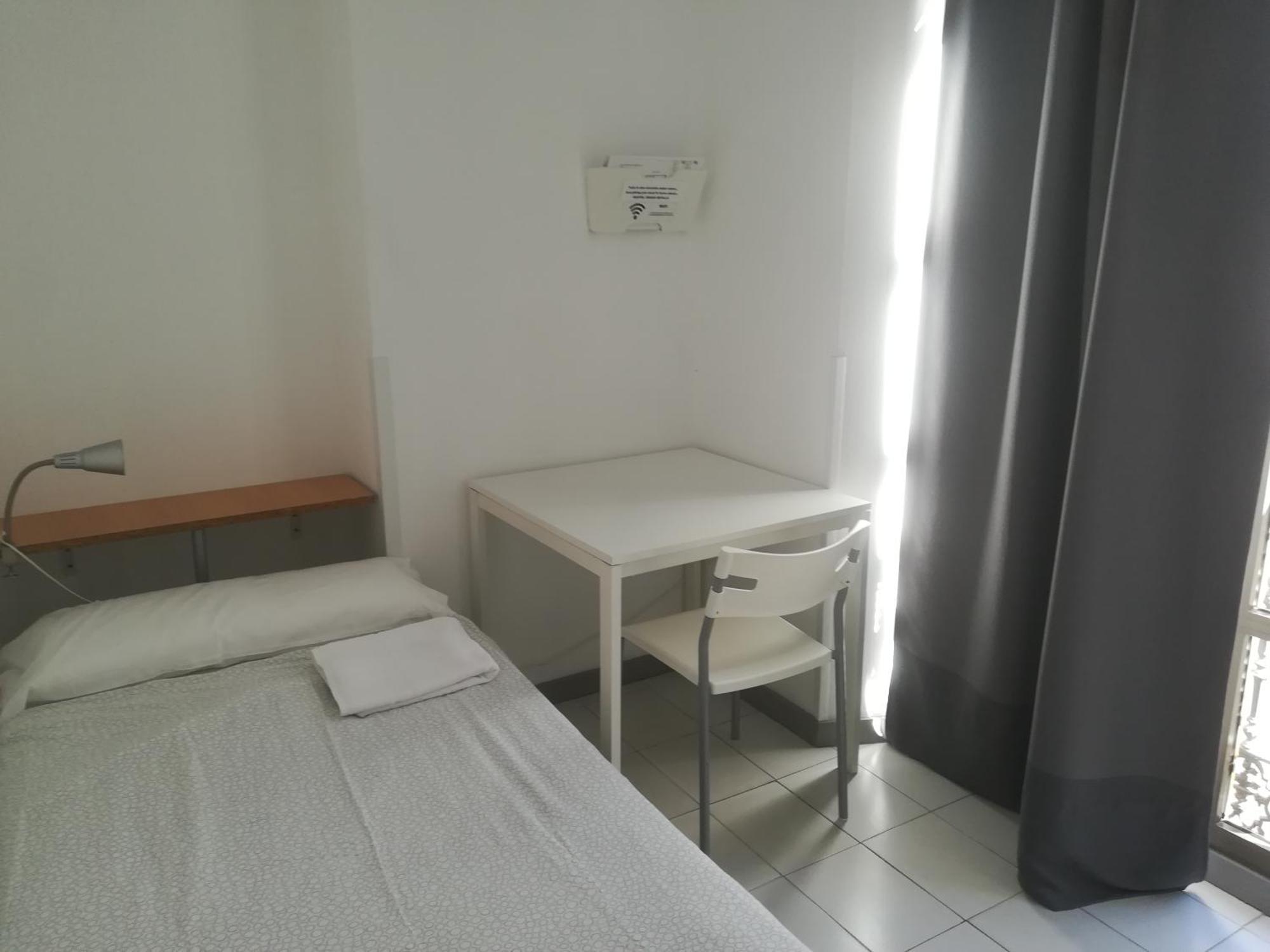 Hostel Urban Sevilla Oda fotoğraf