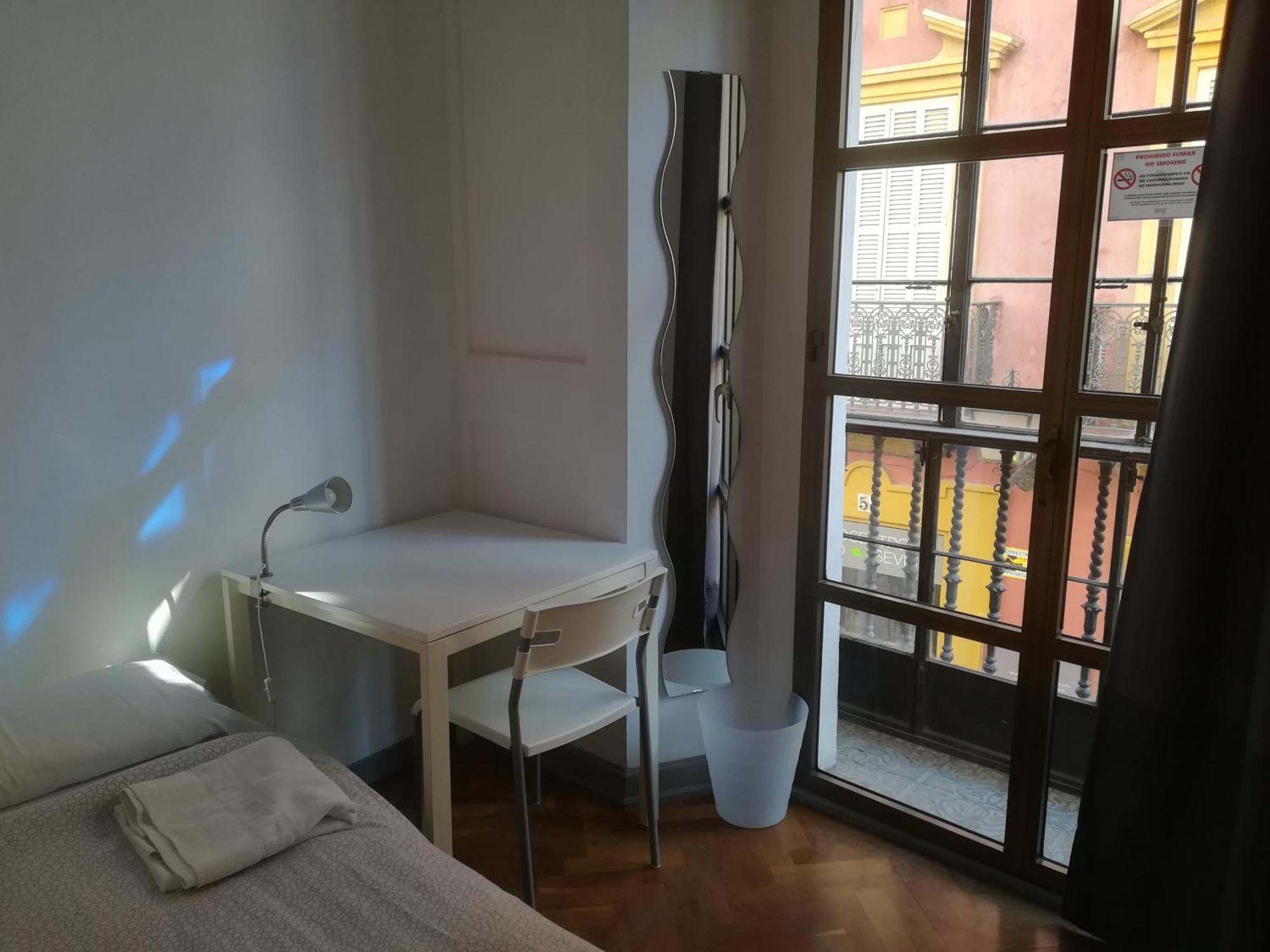 Hostel Urban Sevilla Oda fotoğraf